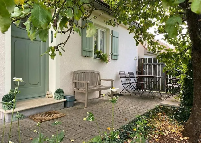 Mit Garten Und Balkon Berching