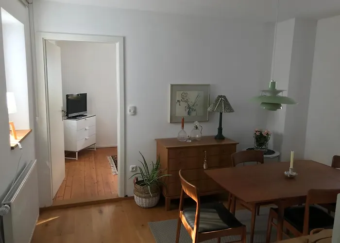 Mit Garten Und Balkon *