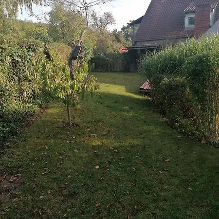 Holiday home Mit Garten Und Balkon