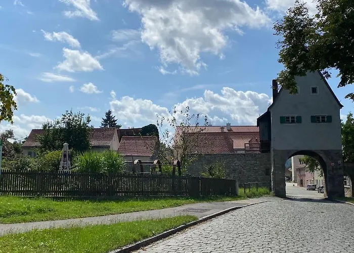 Mit Garten Und Balkon *